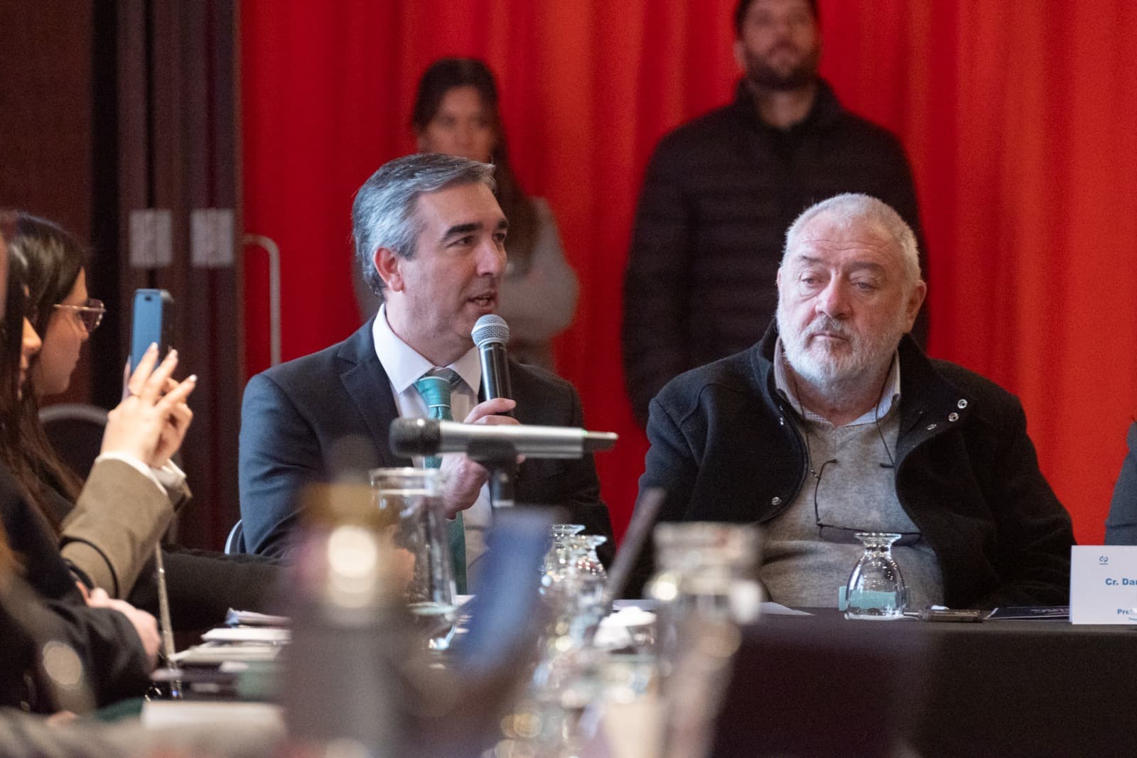 Daniel Montiel participando como expositor en una actividad profesional